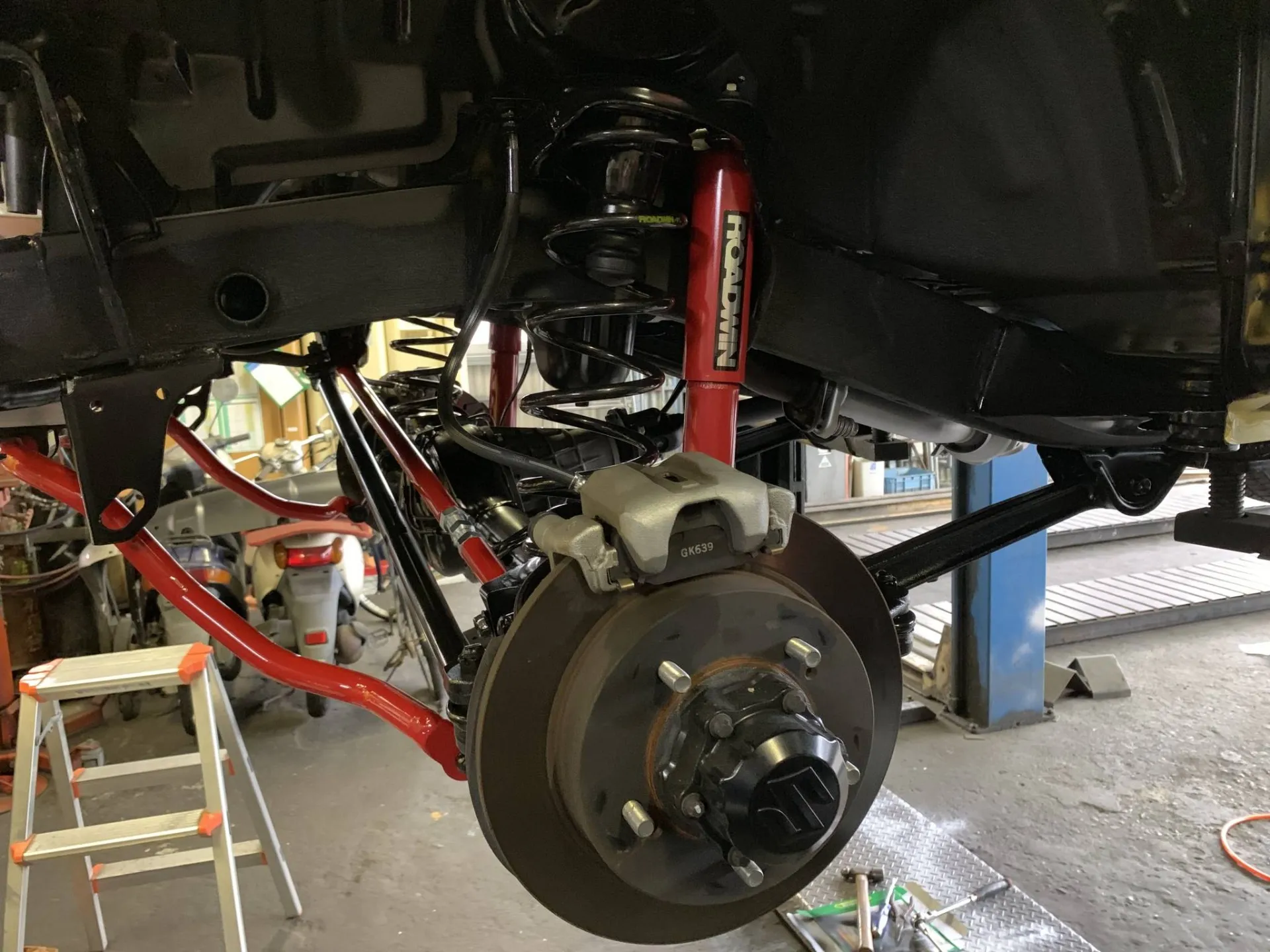 ジムニー リフトアップ