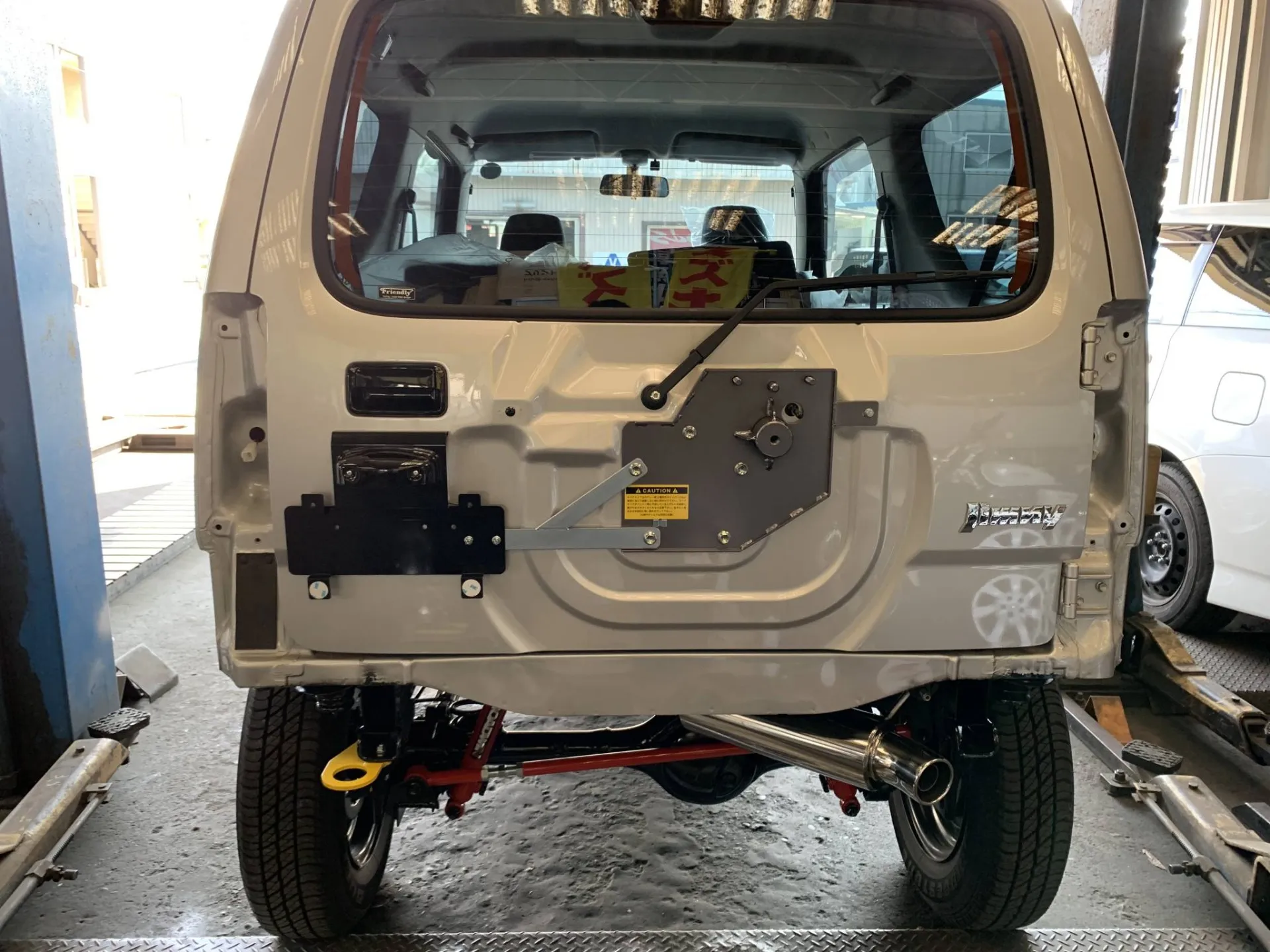 ジムニー リフトアップ